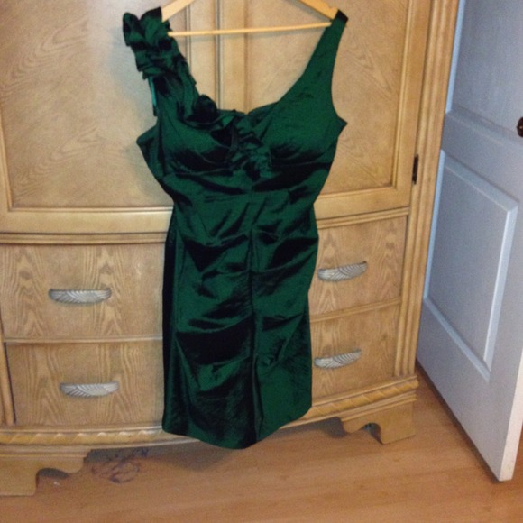 Emerald color sleeveless dress size 16