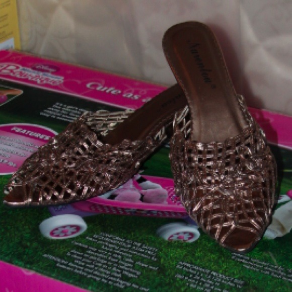 Ladies sandals