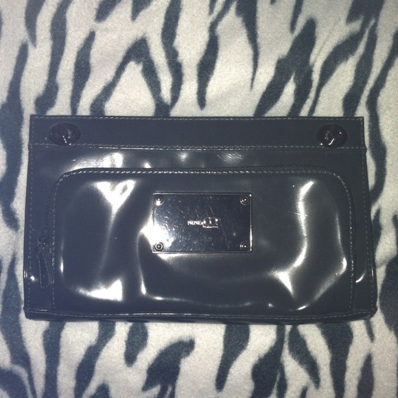 Purse - Picture 2 of 2