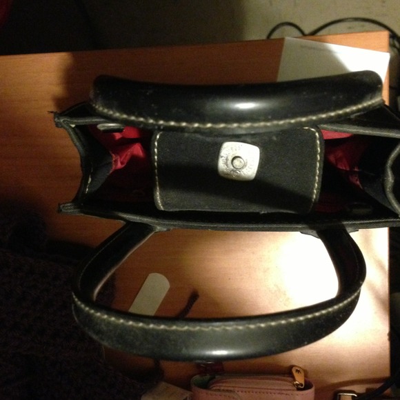 Black Tommy Hilfiger Handbag - Picture 3 of 3