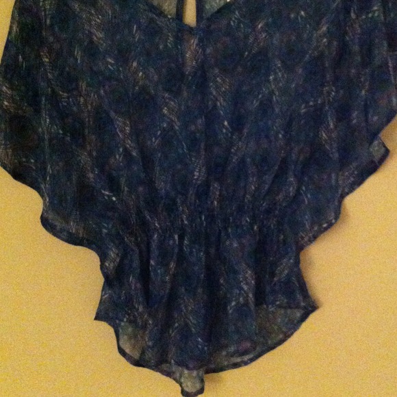 •SOLD• In bundle Sheer Top - Picture 2 of 2