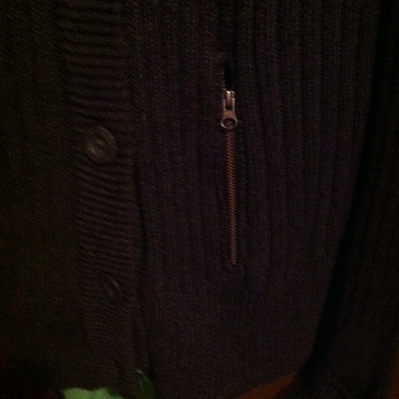 Sweater - Picture 3 of 3
