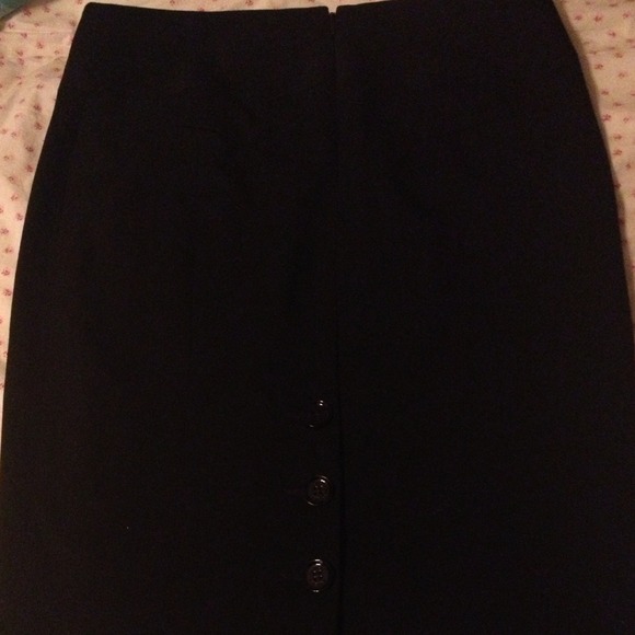Express and limited skirt size 2 in excellent cond