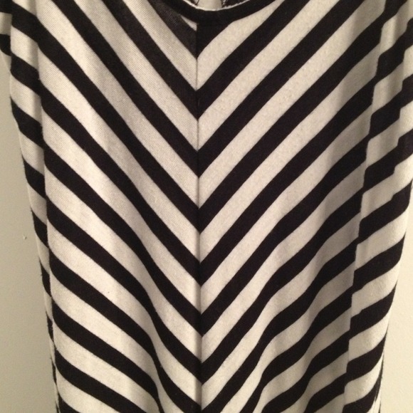 Black and white maxi dress - Picture 2 of 4