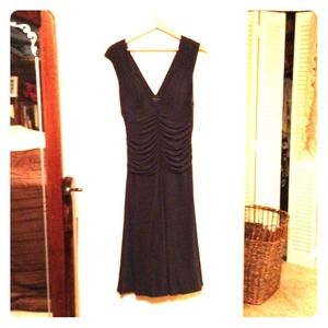 Gorgeous fitted cocktail dress!