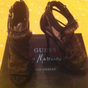 👹👹Sold👹👹Guess by Marciano furry shoes
