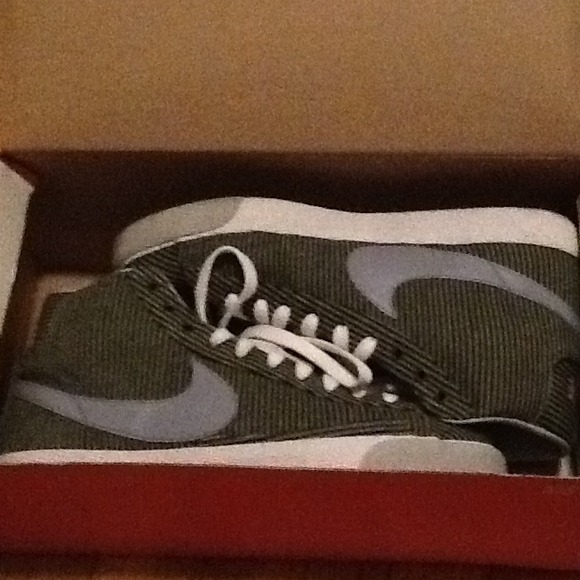 Nike blazers mid basic