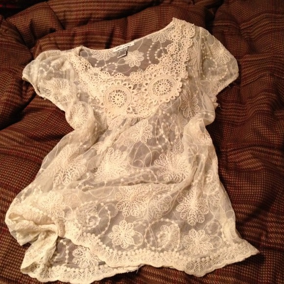 Lace top! Ultra Pink