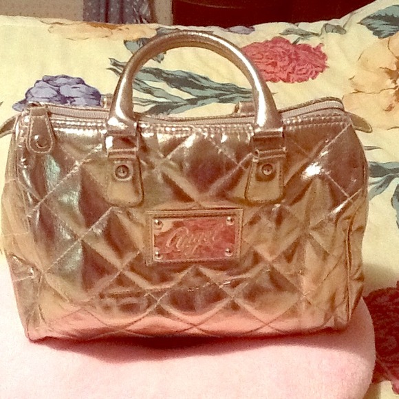✅✅SOLD✅✅ Victoria Secret Gold bag 👍👍🌷🌷