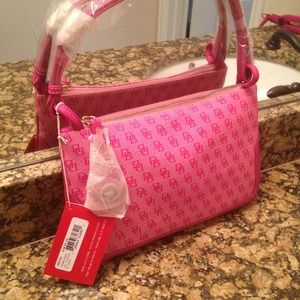 NWT authentic Dooney & Bourke  Purse