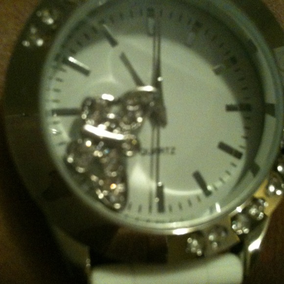 SOLD-Bundled-Lourdestorres - Picture 3 of 4