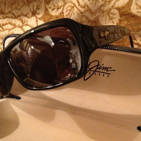 Maui Jim sunglasses - Picture 3 of 3