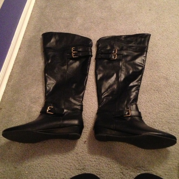 Black boots