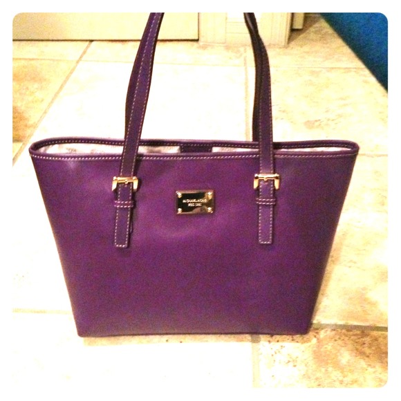 MK purse PP for a great deal :)