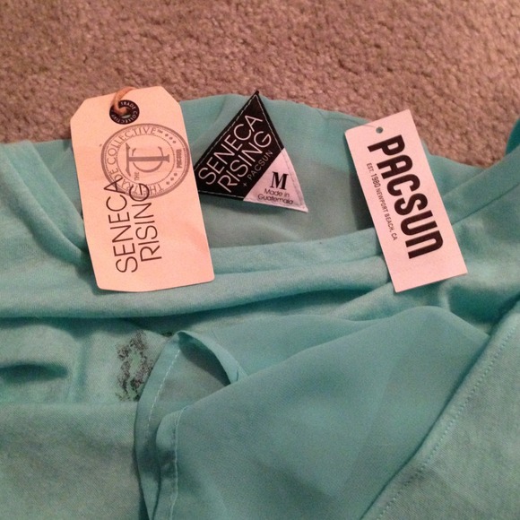 Blue shirt - Picture 3 of 3