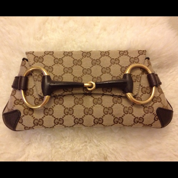 🌟REDUCED🌟Gucci Mono Canvas Leather Clutch - Picture 2 of 4