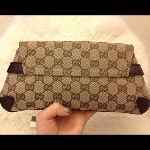 🌟REDUCED🌟Gucci Mono Canvas Leather Clutch - Picture 3 of 4