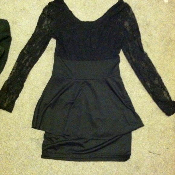🚫SOLD Black lace and nylon dress