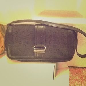 🔥Reduced🔥 Guess purses. Bundle.