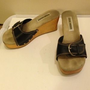 💥Reduced💥Steve Madden wooden platform shoes.