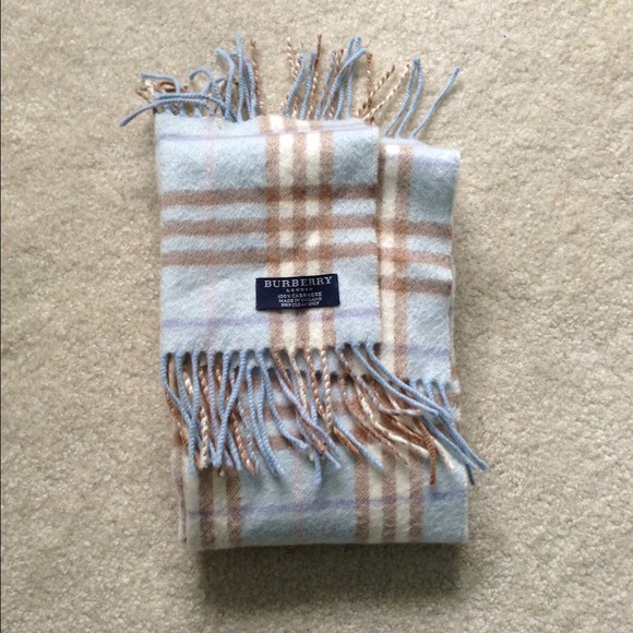 Authentic Burberry scarf 100% cashmere