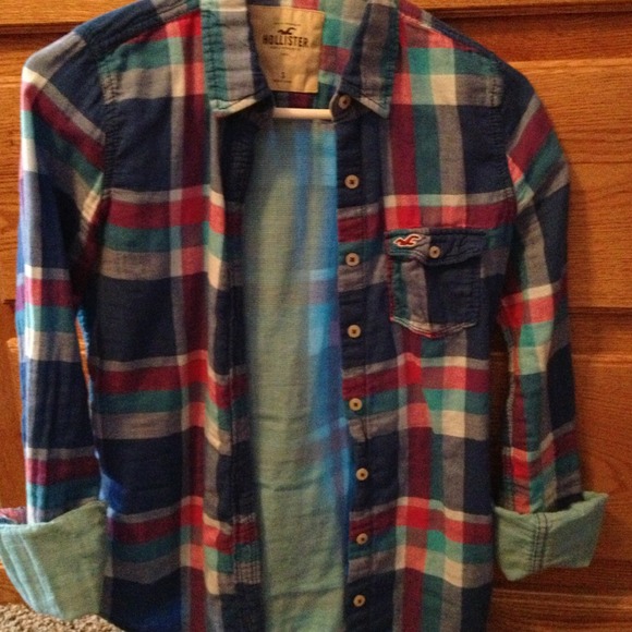 Hollister Flannel/Nike FlipFlops bundle@onebizzyrn