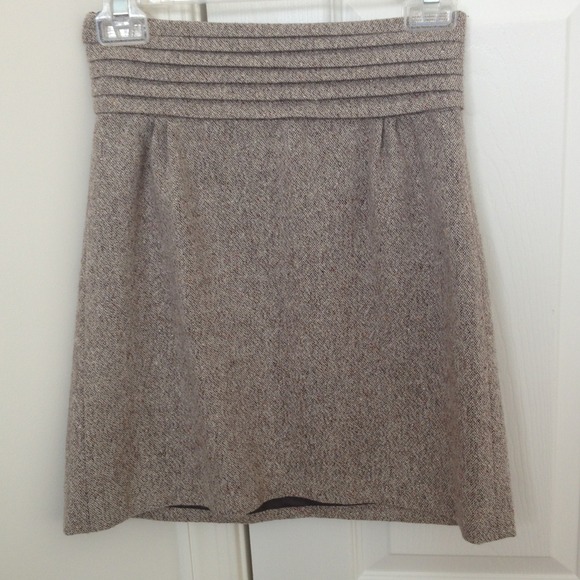 Julie Brown Tweed Skirt w/pleated waistband - 2