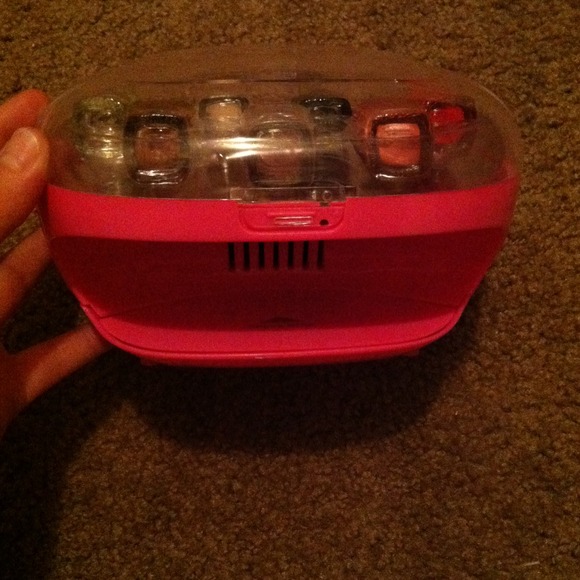 Manicure set! - Picture 3 of 3