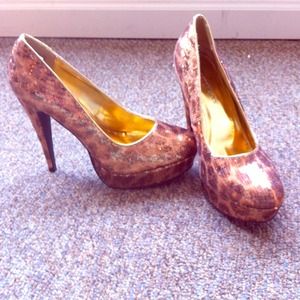 Reserved for @elleabigail :)