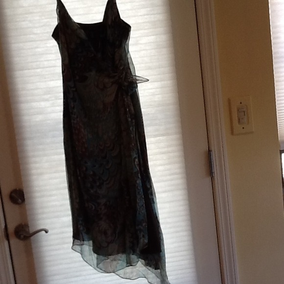 Laundry by Shelli Segal cocktail sundress.