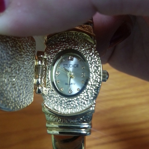 Niceee waaatch - Picture 2 of 4