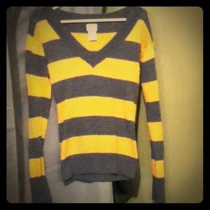 Grey and yellow sweater