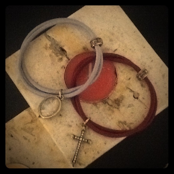 TRADED****Lucky brand bands