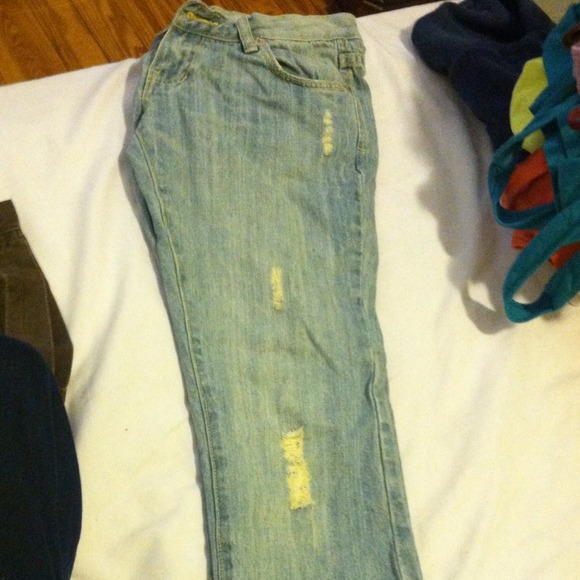 Capris - Picture 2 of 3