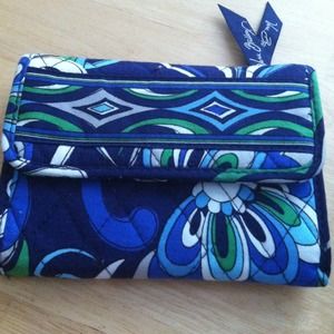 Brand new Vera Bradley wallet