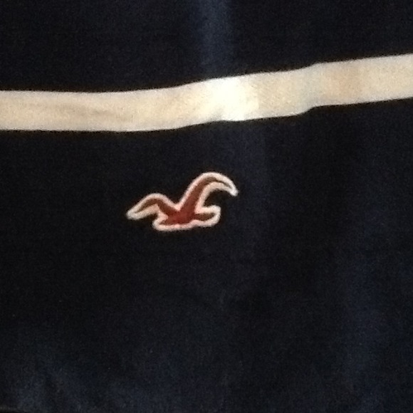 Navy Hollister skirt - Picture 2 of 3