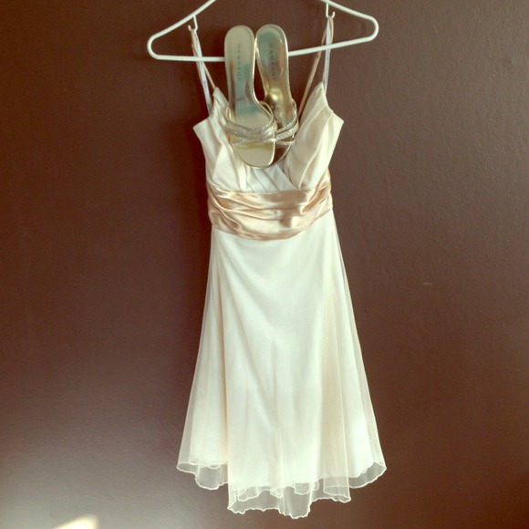Cream and Gold Dress with Gold Shoes!! - Picture 1 of 4