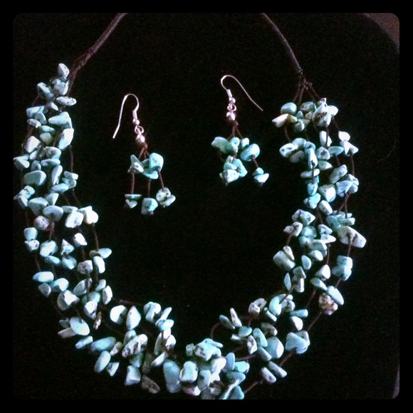 Real turquoise set