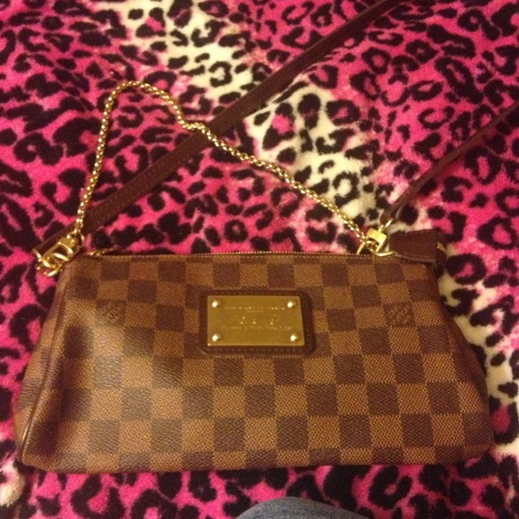 LV purse