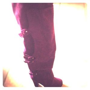 Bakers Boots, purple, sz 6, never worn