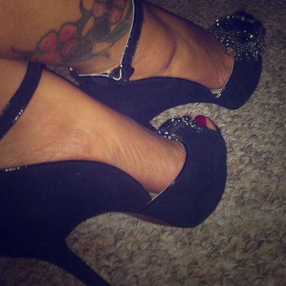 Enzo Angiolini ankle strap stilettos