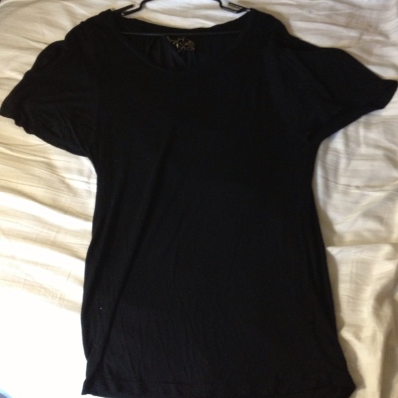 🎉📦SOLD📦🎉Chaser black slouch neck tee shirt