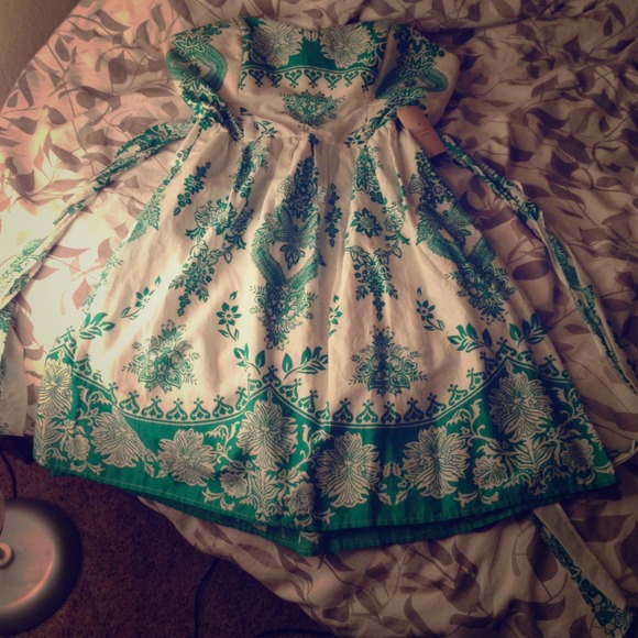 Forever 21 white/green summer dress