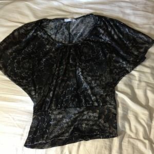 🎉💌SOLD💌🎉Batwing top