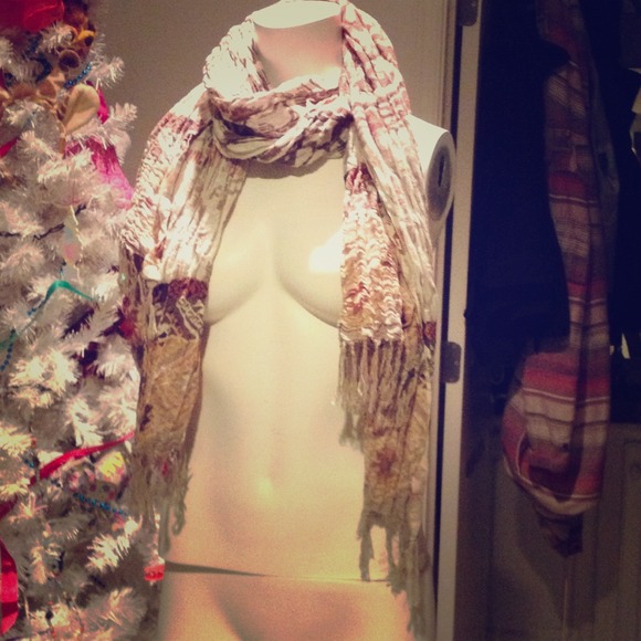 Tribal scarf