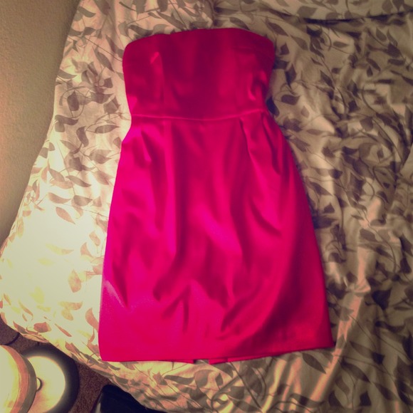 Express hot pink party dress!