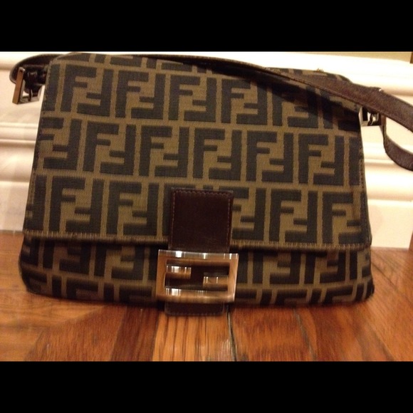 Authentic Fendi shoulder bag: gently used...