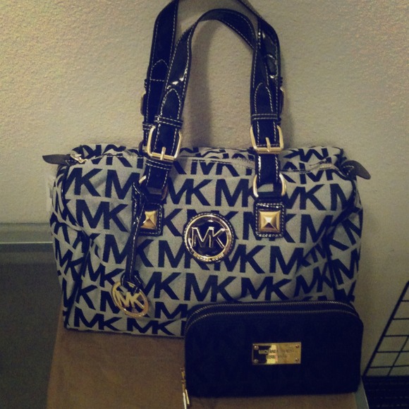 Black/grey inspired handbag