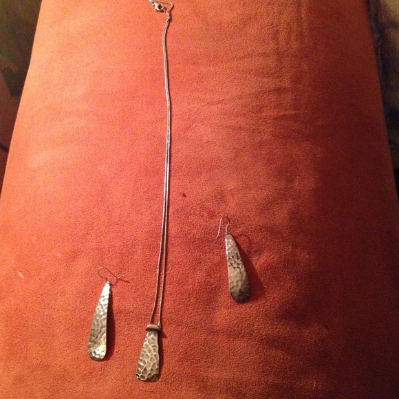 earrings and necklace set