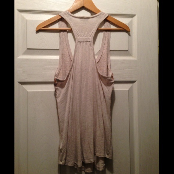 ✅SOLD in a bundle 💰. Express multi-color tank - Picture 2 of 4